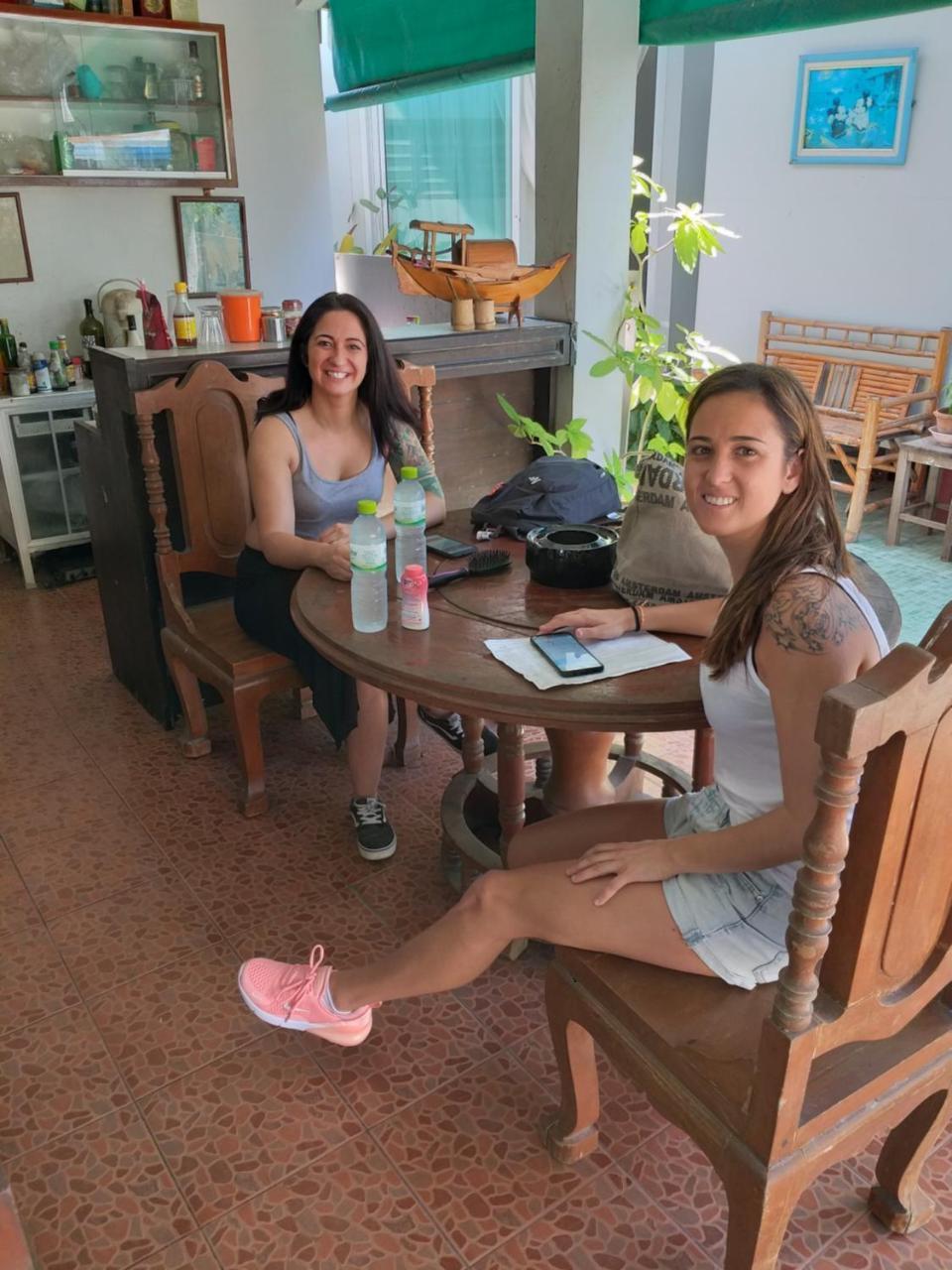 Srikrung Guesthouse Ayutthaya Bagian luar foto